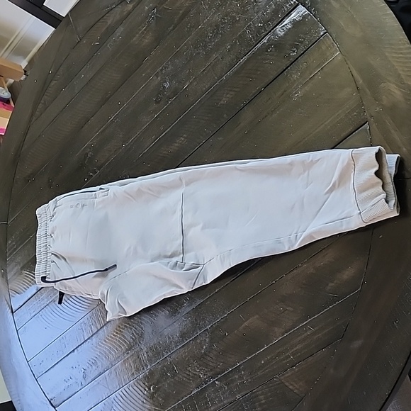 Rule of Threads Joggers 32x29 Fitted - Picture 1 of 2